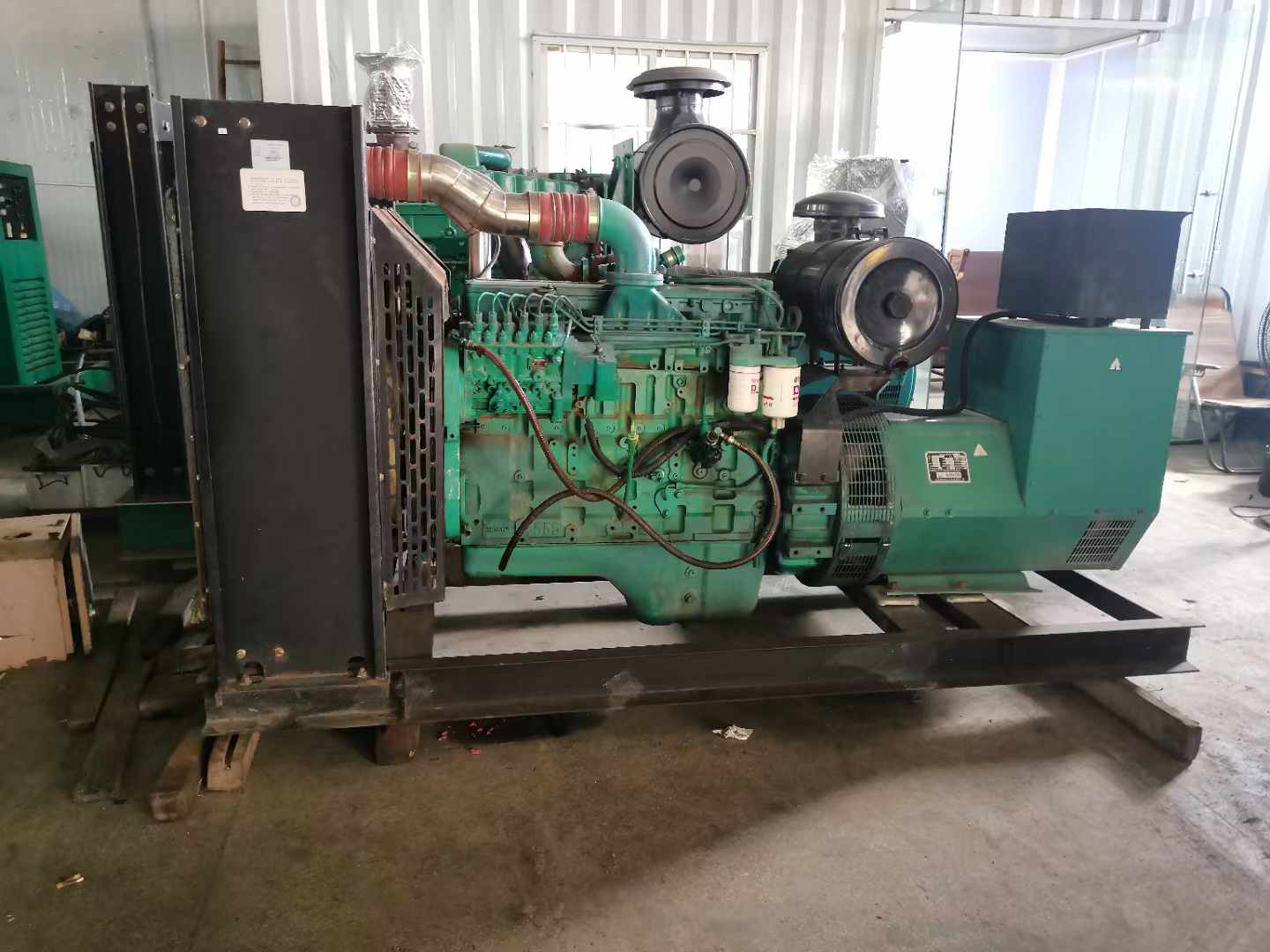 运城发电机租赁如何确定电缆的承载电流是否在安全范围内？