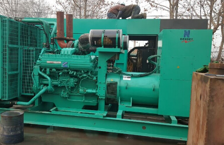 运城发电机组如何判断水冷式机油散热器内部是否需要清洗？